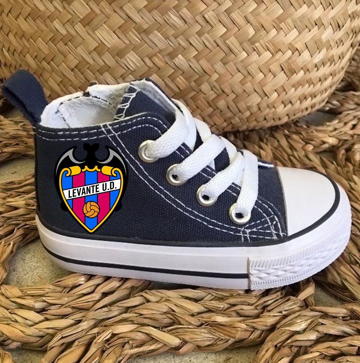 DEPORTIVA INFANTIL LEVANTE